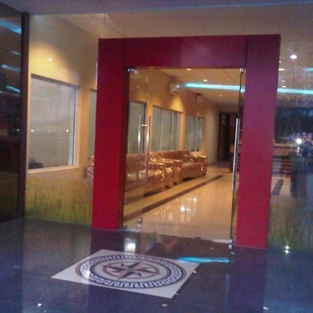 Benteng Hotel Pekanbaru Exterior foto